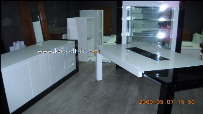 Zero Yemek Odası Takımı