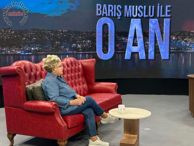 Kırmızı Deri Kulaklı Chester Koltuk Özel Dekoratif Amerikan